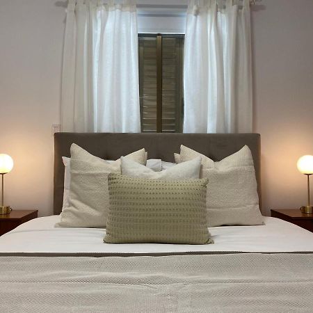 Phaedrus Living: City View Luxury Flat Androcleous Paphos Exterior foto