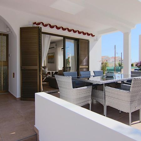 Phaedrus Living: City View Luxury Flat Androcleous Paphos Exterior foto