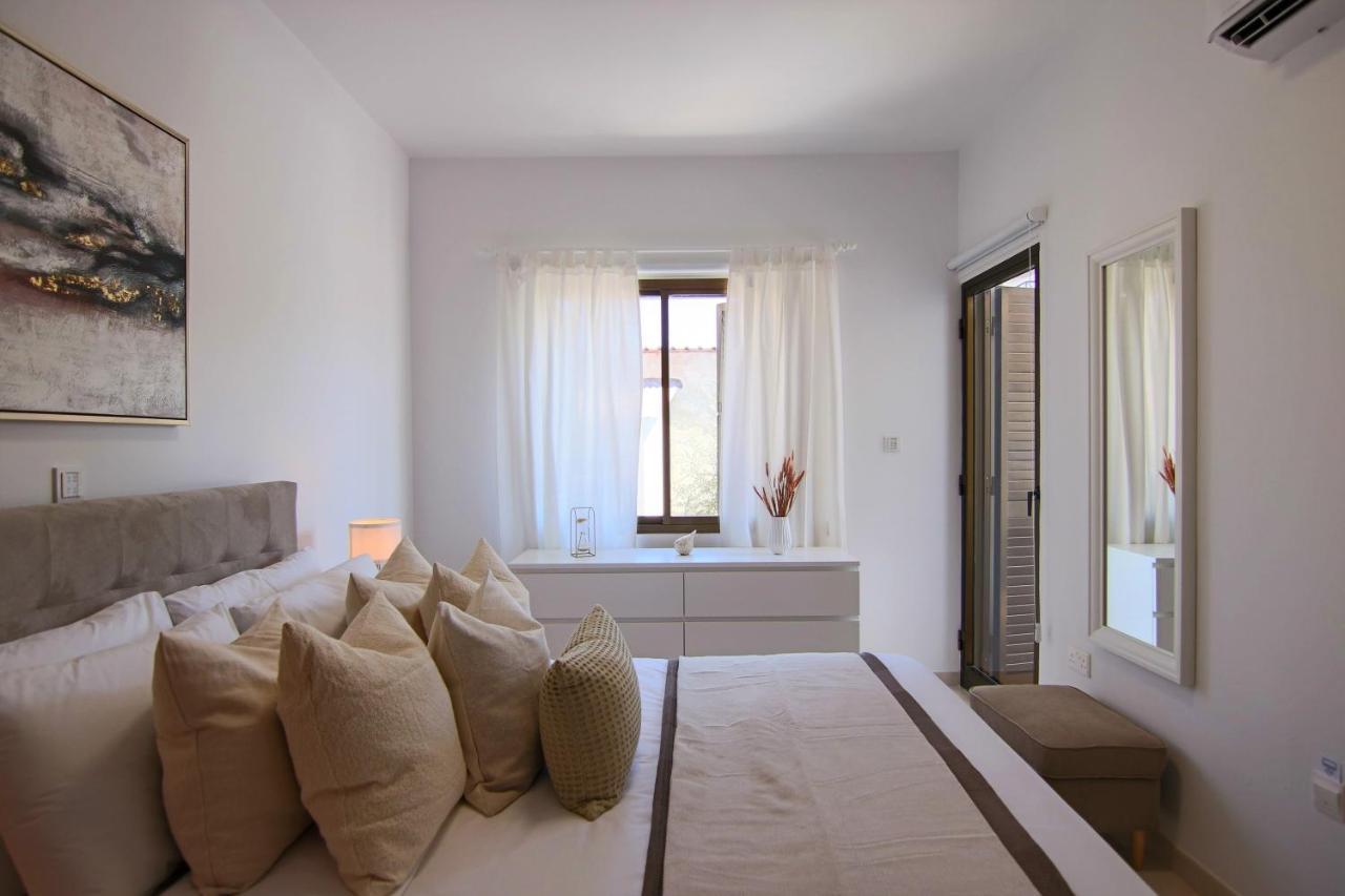Phaedrus Living: City View Luxury Flat Androcleous Paphos Exterior foto