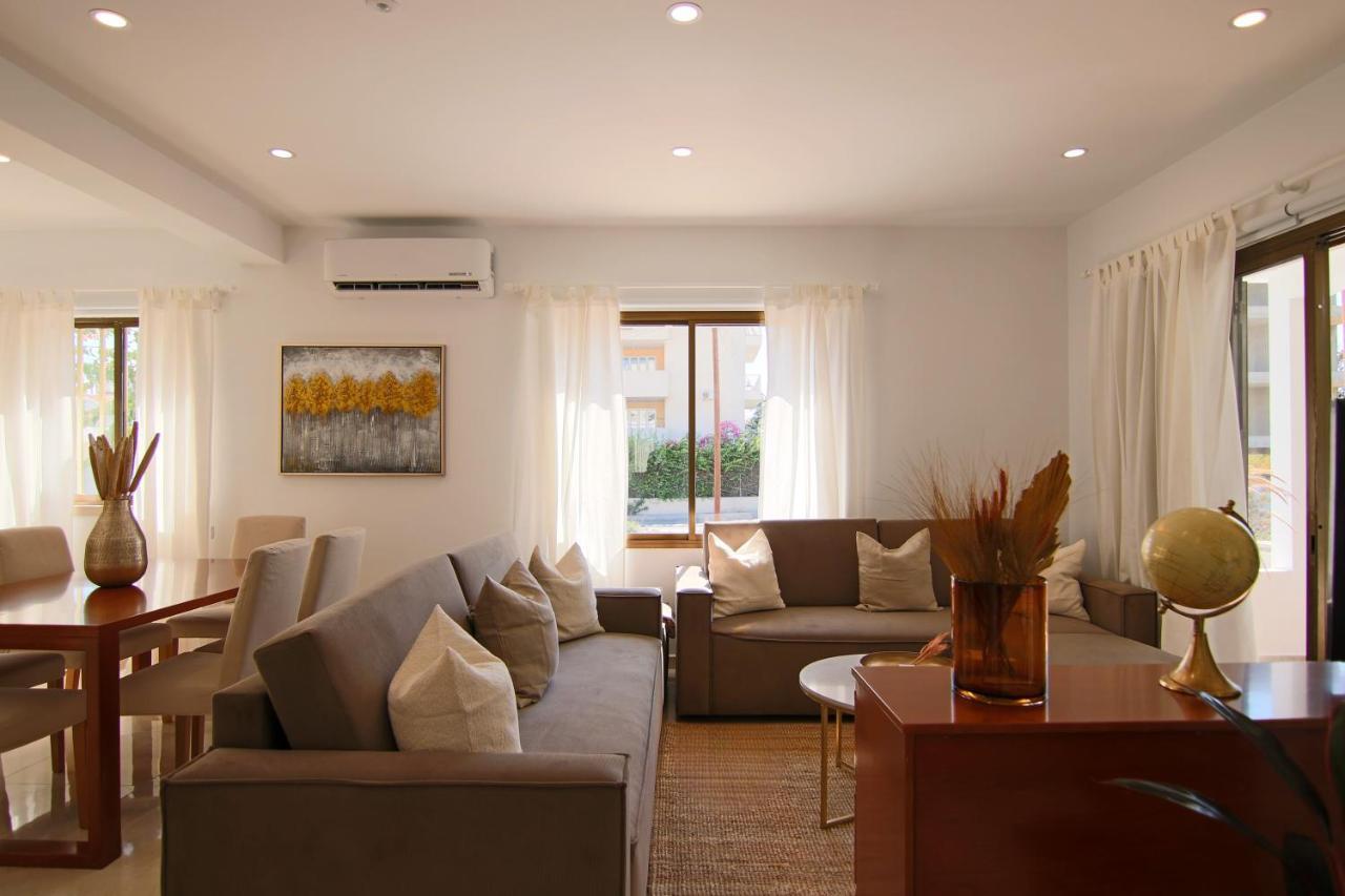Phaedrus Living: City View Luxury Flat Androcleous Paphos Exterior foto