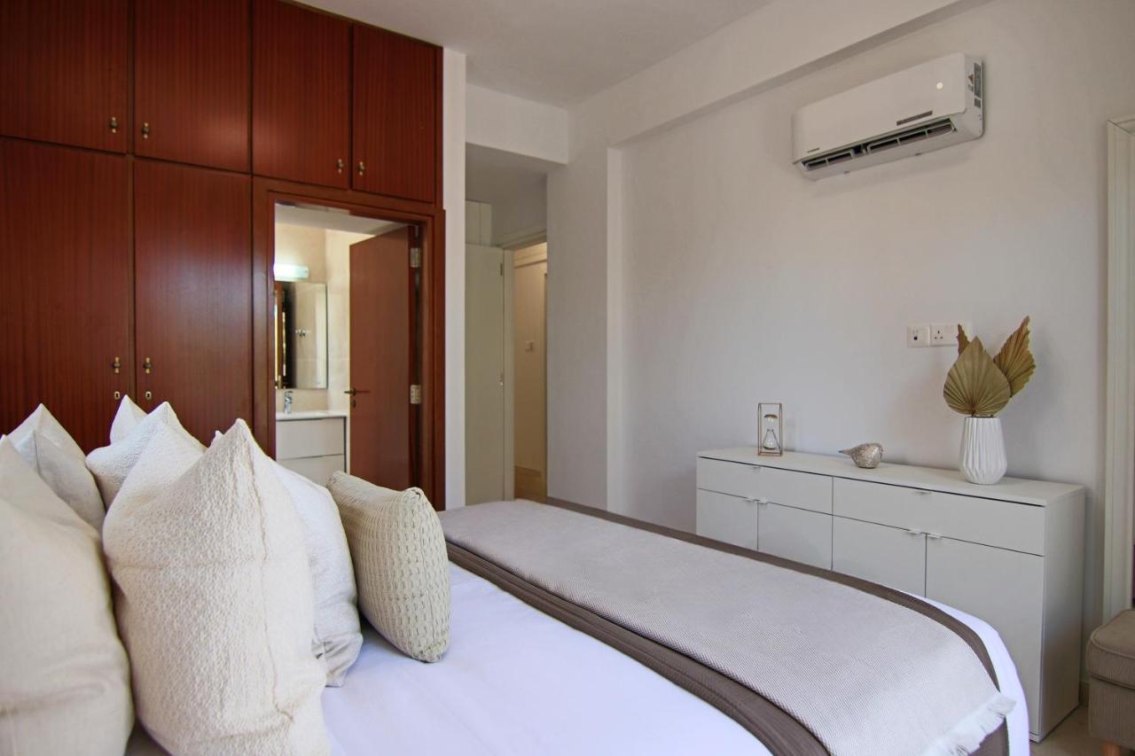 Phaedrus Living: City View Luxury Flat Androcleous Paphos Exterior foto